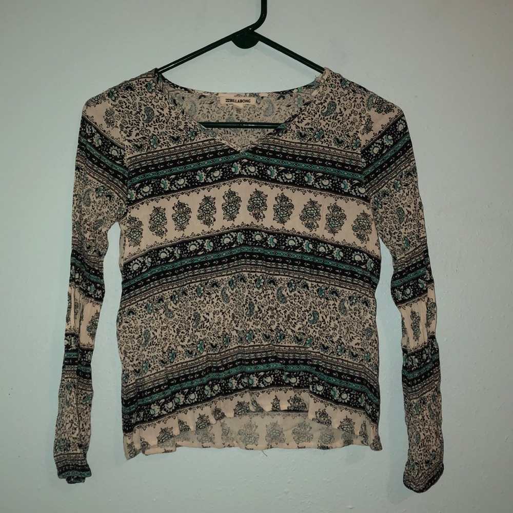 Girls billabong long sleeve top